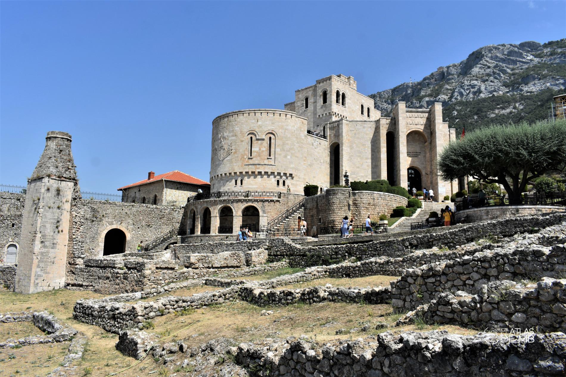 Castillo de Skanderbeg, Krujë