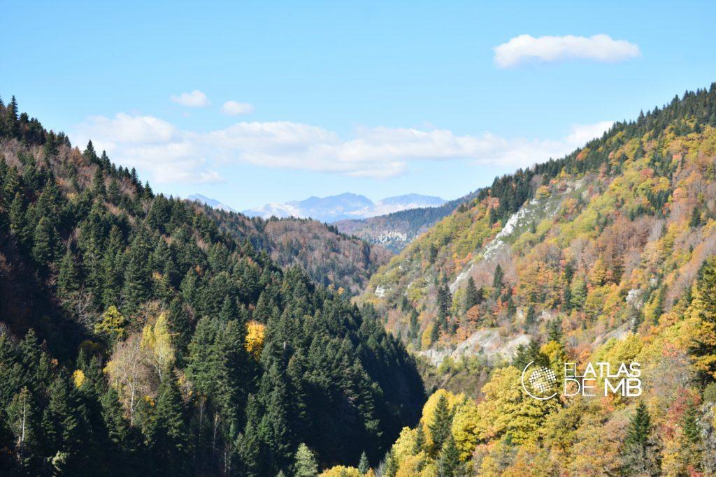 Visitar MAVROVO, las hojas del otoño macedonio