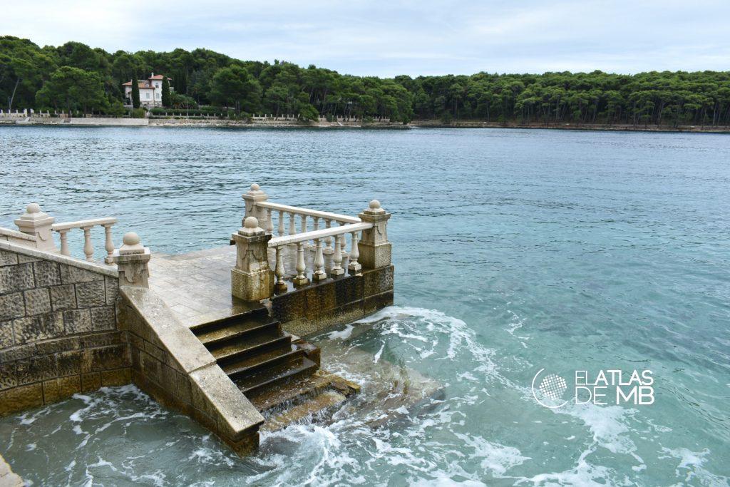 Qué ver en KRK y LOŠINJ, las escaleras del mar
