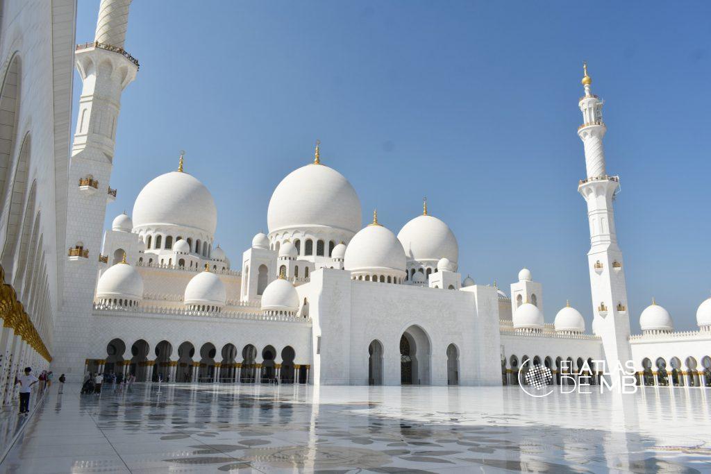 ABU DHABI, derroche de poder en el desierto